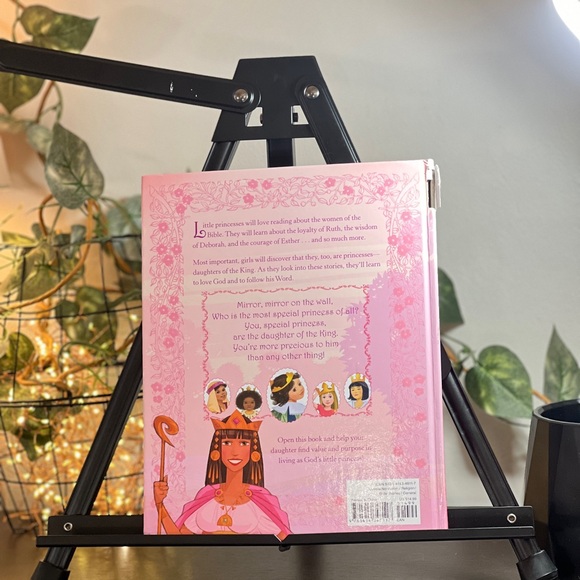 👑👸 - Picture 2 of 3